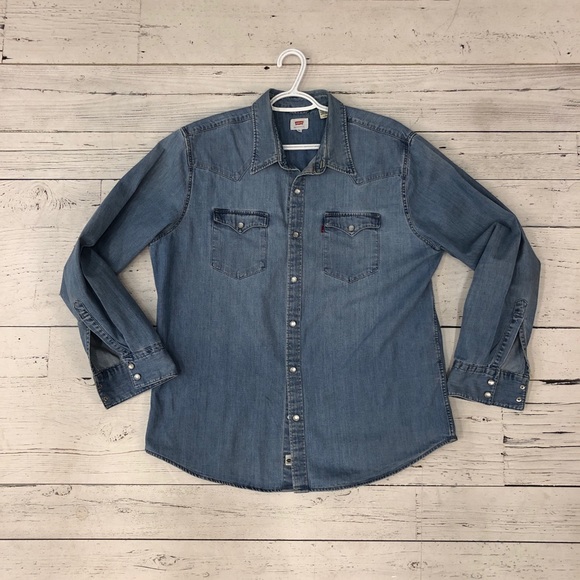Levi’s Denim Shirt - Light Washed - Men’s XL